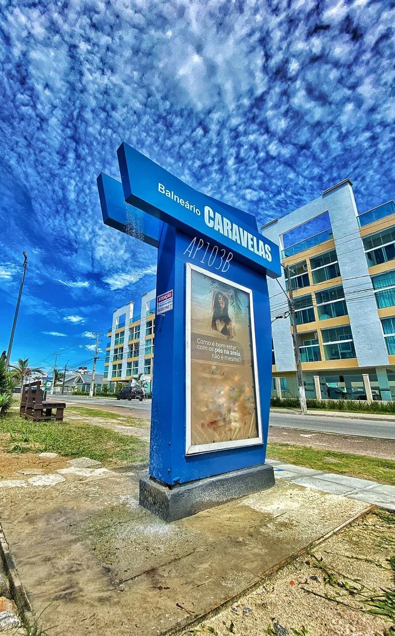 EDIFÍCIO DE FRENTE PARA O MAR, IMÓVEL PRONTO PARA MORAR